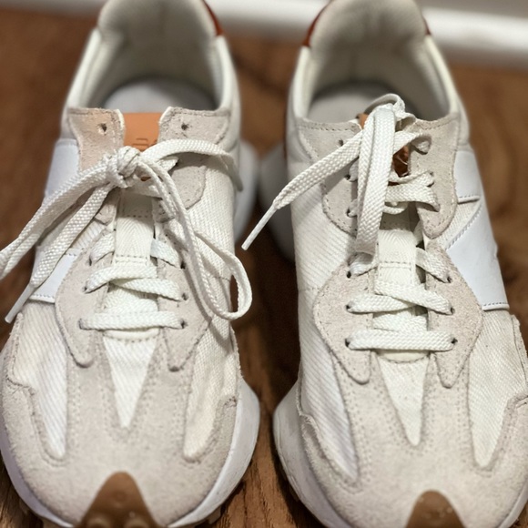 New Balance 327 white trainers sneakers - Picture 2 of 7